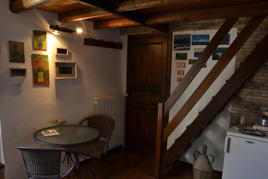 画家迪佩特拉里亚之屋住宿加早餐旅馆 佩特拉利亚索普拉纳 客房 照片